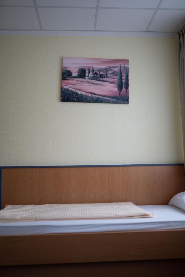 Radlstadl - Brauhaus Und Hotel Kaarst Exteriör bild